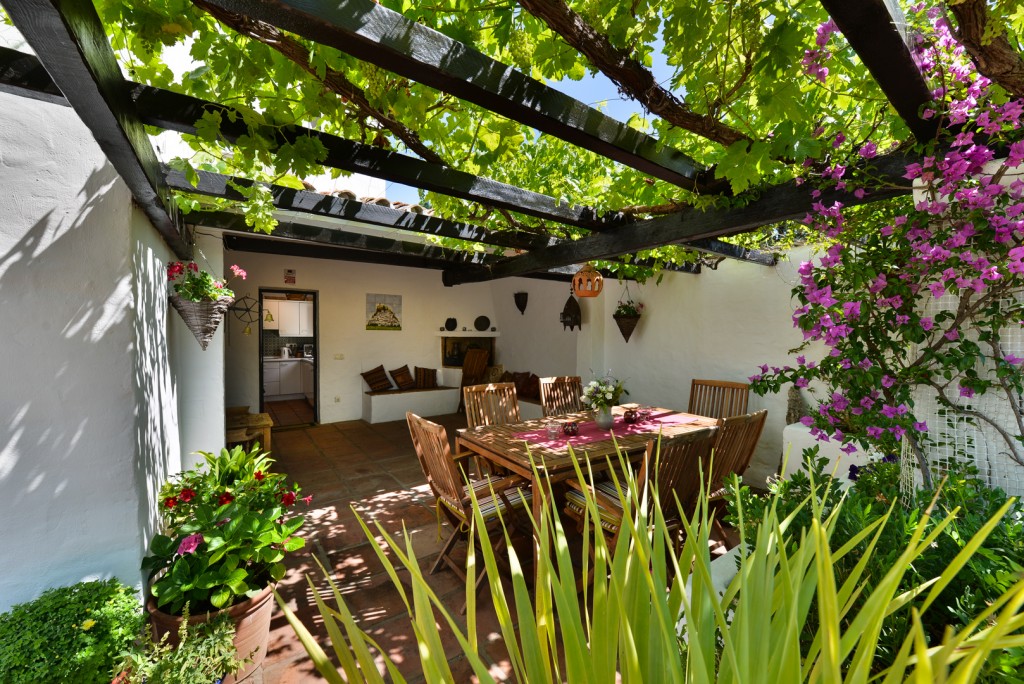 Country Villa Casares