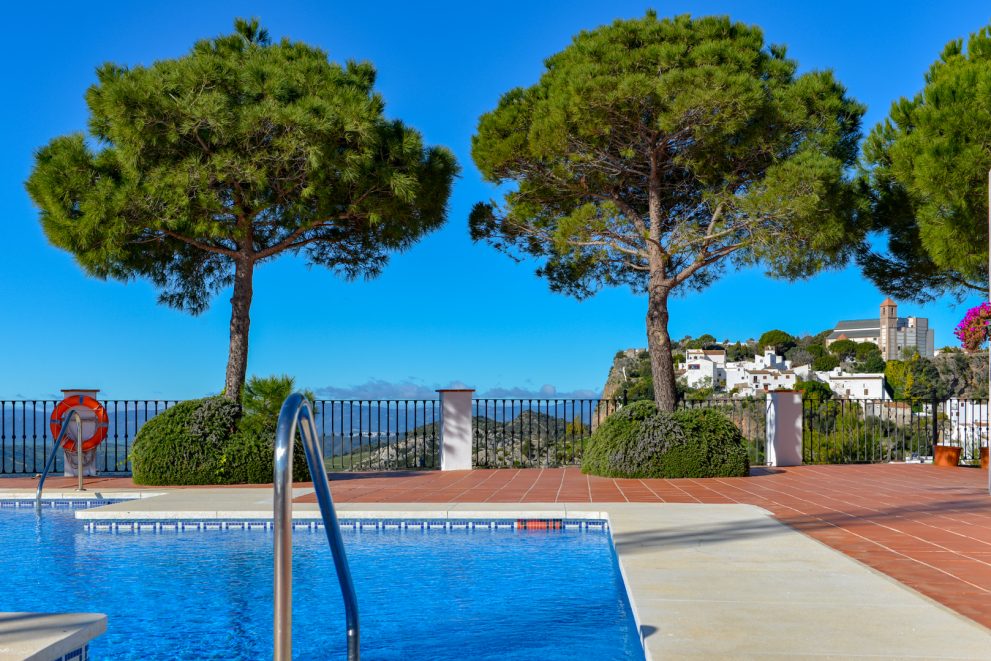 town houses casares