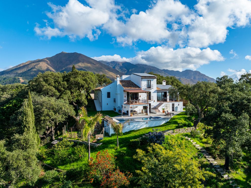 andalusian-country-villa-casares