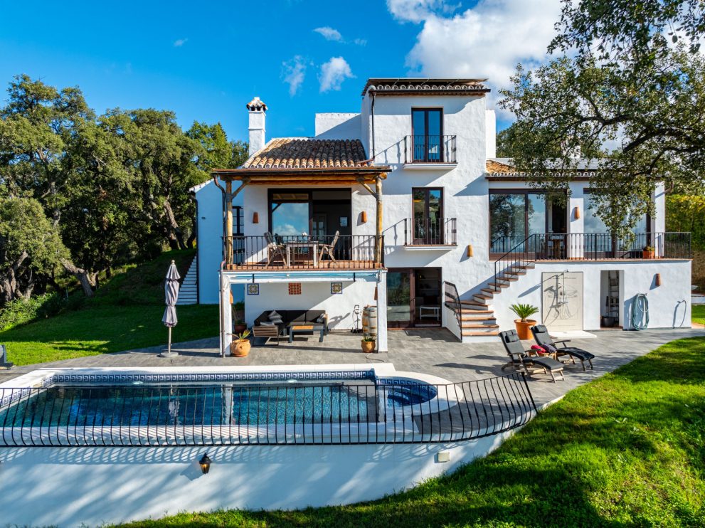 country-home-casares